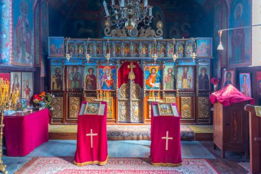 Teteven, Bulgaristan, 11 Ekim 2020: Bulgaristan 'ın Teteven kenti yakınlarındaki Glozhene manastırının içi