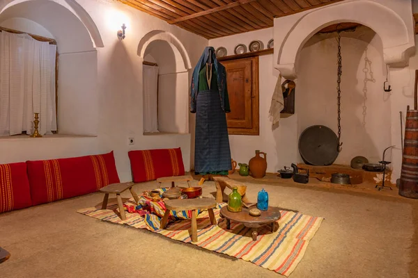 Panagyurishte, Bulgaristan, 22 Haziran 2020: Bulgaristan 'ın Panagyurishte kentindeki Tuteva evinin içi