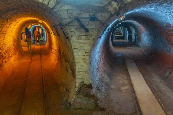 ブルガリアのペルニク2020年6月17日 旧鉱山トンネルがブルガリアのペルニク博物館に改築 — ストック写真