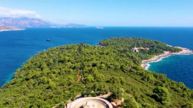 Hırvatistan 'daki Lokrum Adası' nın St Mary Manastırı 'ndaki havadan görünüşü
