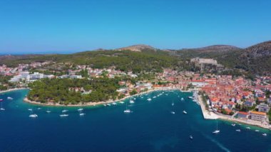 Hırvat kenti Hvar 'ın hava manzarası