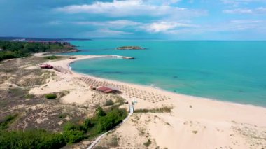 Bulgaristan 'ın Sozopol kenti yakınlarındaki Arkutino plajı