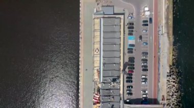 Bulgaristan 'ın Varna limanındaki dalgakıran manzarası