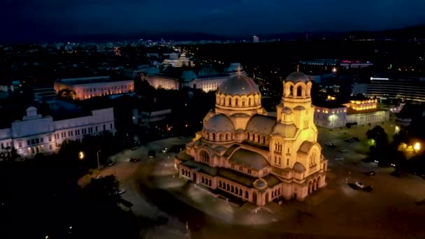 Éjszakai Légi Felvétel Alexander Nevski Katedrális Szófiában Bulgária — Stock videók