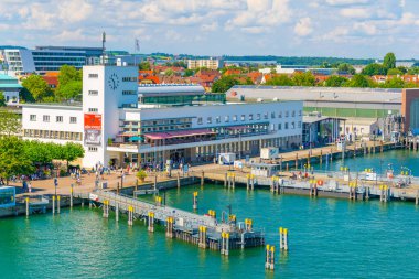 FRIEDICHSHAFEN, GERMANY, 24 Temmuz 2016: Friedrichshafen, Almanya 'daki zeplin müzesinin hava görüntüsü