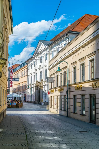 Linz Austria Julio 2016 Vista Una Calle Estrecha Centro Histórico —  Fotos de Stock