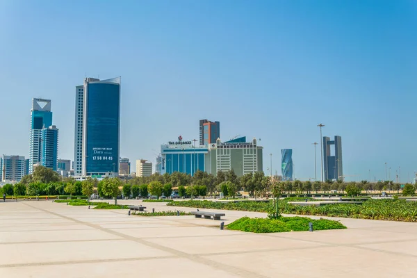 Manama Bahrain Outubro 2016 Skyline Manama National Museum Yard Bahrein — Fotografia de Stock