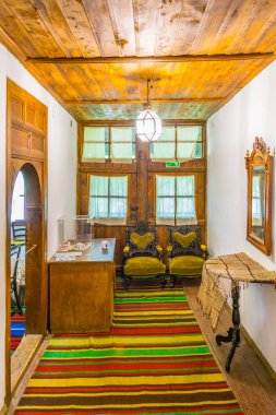 LOVECH, BULGARIA, 2 Mayıs 2016: Bulgaristan 'ın Lovech kentinde Drasova ve Rashova anıtlarındaki Varosha mimari ve tarihi rezervlerinin içi