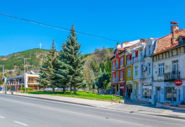 BLAGOEVGRAD, BULGARIA, 1 Nisan 2017: Blagoevgrad Bulgaristan 'da bir cadde manzarası