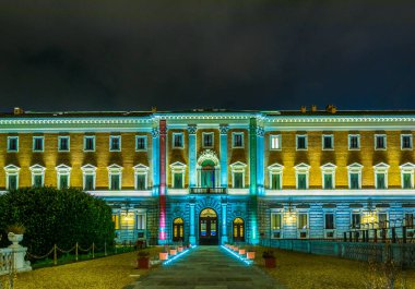 TORINO, İtalya, 12 Mart 2016: Torino, İtalya 'daki Arkeoloji Müzesi Galeria Sabauda' nın Gece Görüşü