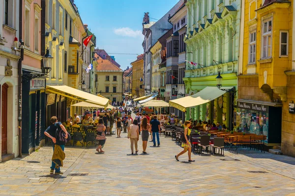 Bratislava Slovakia May 2016 People Walking Michalska Street Dominated White — Stock Fotó