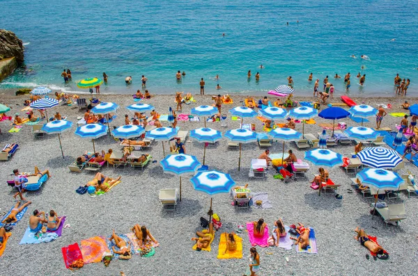 Amalfi Italy June 2014 People Enjoy Beach Picturesque Summer Landscape — стоковое фото
