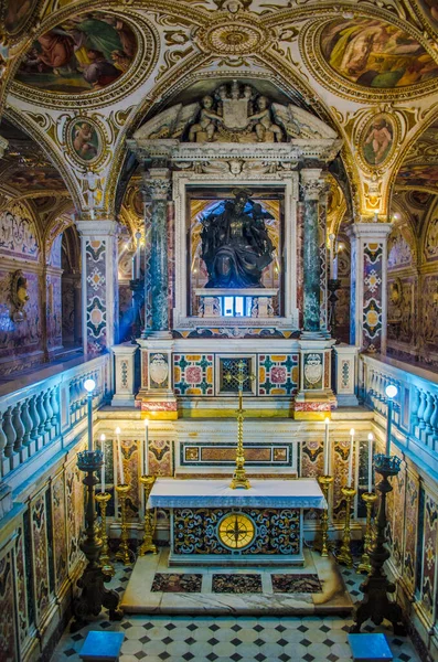 イタリアのサレルノ 2014年6月30日 イタリアのサレルノにある大聖堂 Duomo の内部 — ストック写真