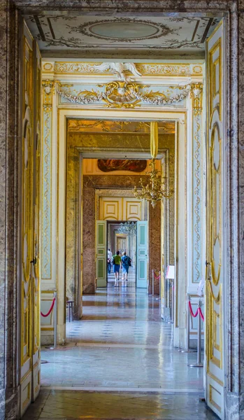 Caserta イタリア 6月1日 2014年6月1日にカゼルタのパラッツォ レアルのインテリアをご覧ください 18世紀にヨーロッパ最大の宮殿として建てられた — ストック写真