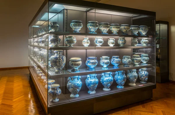 Genoa Italy March 2016 View Exposition Traditional Ceramics Situated Palazzo — Stockfoto