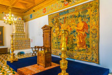 VILNIUS, LITHUANIA, 14 AĞUSTOS 2016: Vilnius 'taki Litvanya Büyük Dükleri Sarayı taht salonunun manzarası.