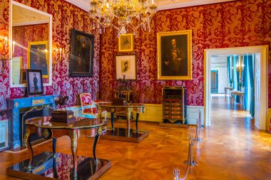 EISENSTADT, AUSTRIA, 18 Haziran 2016: Burgenland bölgesinin başkenti Avusturya 'nın Eisenstadt kentindeki ünlü Esterhazy sarayının iç manzarası.