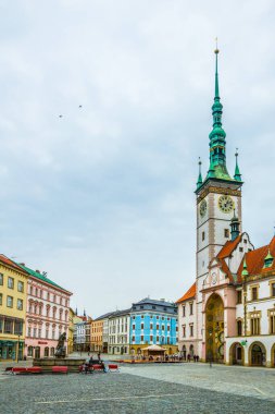 OLOMOUC, CZECH Cumhuriyet, 16 Nisan 2016: Czech kentinin belediye binasının manzarası.