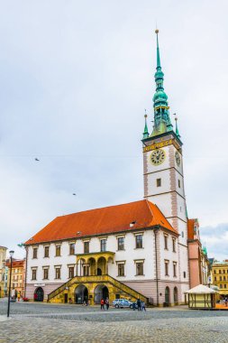 OLOMOUC, CZECH Cumhuriyet, 16 Nisan 2016: Czech kentinin belediye binasının manzarası.