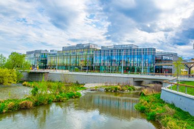OLOMOUC, CZECH REPUBLIC, 16 Nisan 2016: Olomouc kentindeki galerie santovka alışveriş merkezinin manzarası.