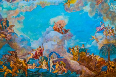 WARsaw, POLAND, AĞUSTOS 12, 2016: Polonya 'nın Varşova kentindeki kraliyet sarayının dekoratif tavan manzarası.