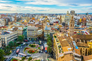 VALENCIA, İspanya, 30 ARALIK 2015: İspanya 'nın Valencia kentindeki Plaza de la Reina Meydanı' nın havadan görünüşü