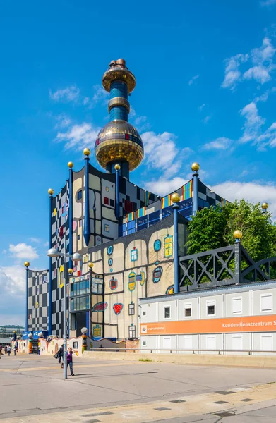 Wien Austria Mayo 2016 Vista Del Famoso Incinerador Residuos Diseñado —  Fotos de Stock