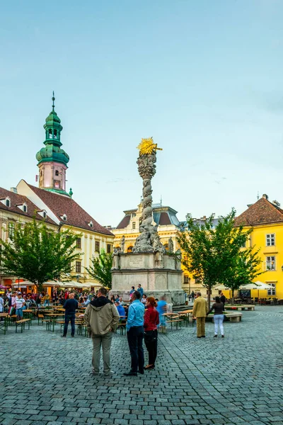 Sopron Hungary 2016 사람들 소프론 Sopron 광장에 모이고 — 스톡 사진