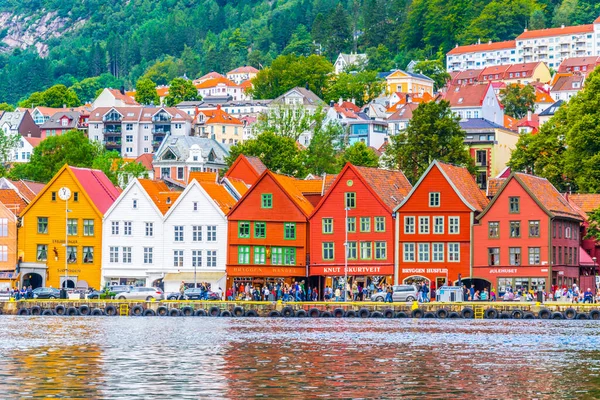 Bergen Norway August 2016 View Historical Wooden District Bryggen Norwegian — Stockfoto