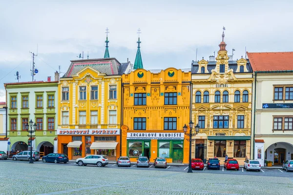 KROMERIZ, CZECH REPUBLIC, 15 Nisan 2016: Czech kentinin ana meydanı Kromeriz.