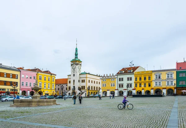 KROMERIZ, CZECH REPUBLIC, 15 Nisan 2016: Czech kentinin belediye binasının görüntüsü.