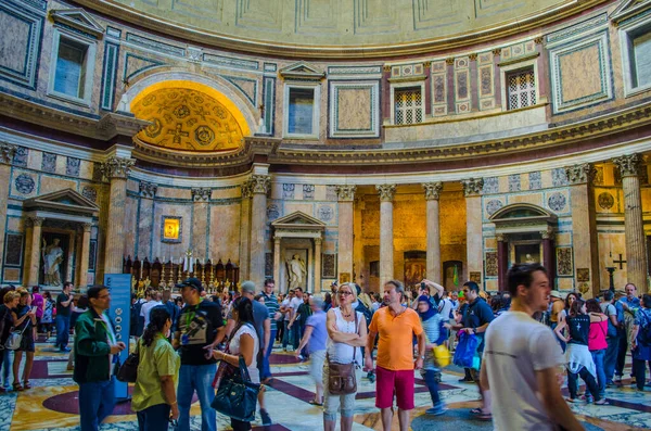 Rome Italy June 2014 Tourists Visit Pantheon Rome Italy Pantheon — стокове фото