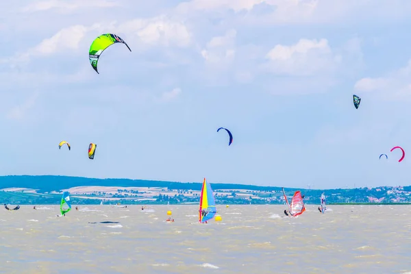 Podersdorf Austria July 2016 Young People Kite Surfing Neusiedlersee Lake — Stock Photo, Image