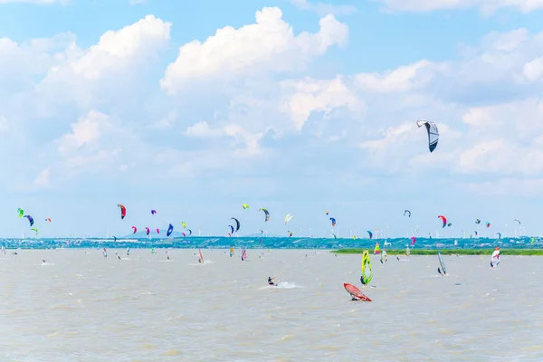 Podersdorf Austria July 2016 Young People Kite Surfing Neusiedlersee Lake — 图库照片