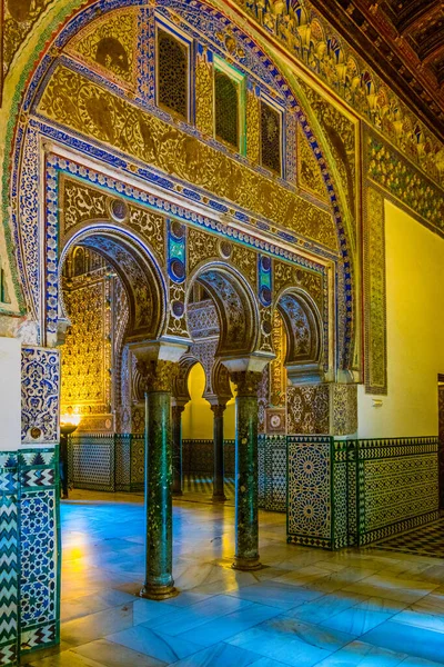 Sevilla Hiszpania Styczeń 2016 Szczegóły Pięknego Wejścia Pokoju Prawdziwego Pałacu — Zdjęcie stockowe