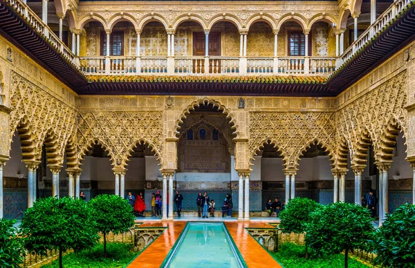 Sevilla Spain January 2016 View Courtyard Maidens Situated Royal Alcazar —  Fotos de Stock