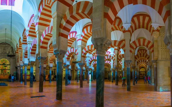 Cordoba Spain January 2016 Arches Pillars Mezquita Cathedral Cordoba Spain — Zdjęcie stockowe