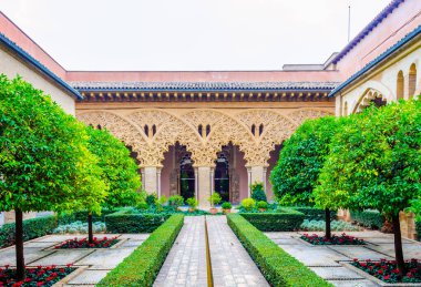 ZARAGOZA, SPAIN,NOVEMBER 1,2014: A small courtyard of Aljaferia palace in Zaragoza, Spain