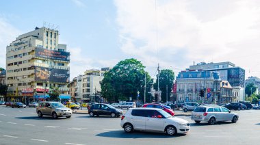 BÜKREŞ, ROMANIA, 11 Temmuz 2015: Roma Meydanı (Piata Romana) 1..