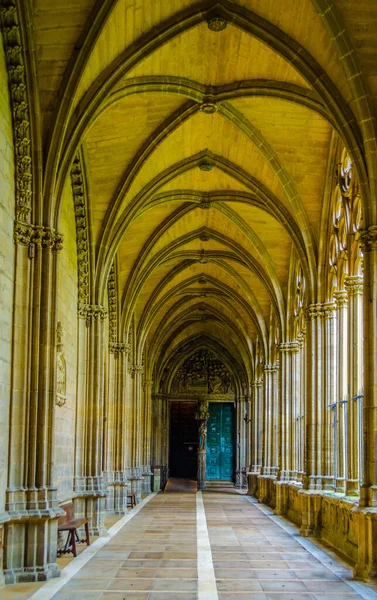 Pamplona Spain October 2014 Corridor Monastery Part Cathedral Santa Maria — Stockfoto