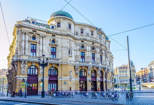 BILBAO, İspanya, 29 Ekim 2014: İspanya 'nın Bilbao kentindeki Arriaga tiyatrosu