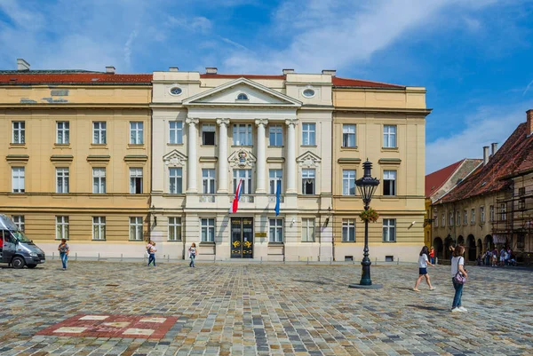 ZAGREB, CROATIA, 28 Temmuz 2015 Yukarı kasabadaki Hırvat parlamentosu