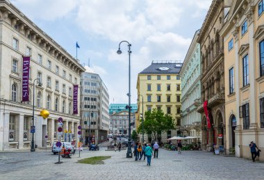 VIENNA, AUSTRIA, HAZİRAN 2016: Viyana, Avusturya 'daki Freyung Meydanı.