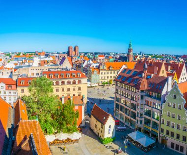 WROCLAW, POLAND, 28 Mayıs 2017: Rynek 'teki renkli evler, merkezi Wroclaw, Polonya' daki pitoresk kare