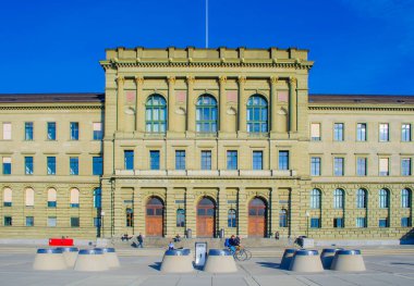 ZURICH, SWitzERLAND, 25 Ekim 2015: İsviçre Federal Teknoloji Enstitüsü 'nün (Almanca: ETH) görüntüsü. ETH Zürih bir mühendislik, bilim, teknoloji, matematik ve yönetim üniversitesidir..