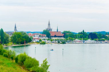 Alman şehri Konstanz 'ın Bodensee lak' taki panoraması