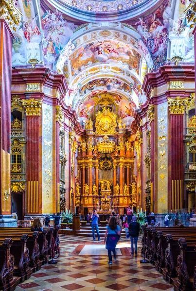 Melk Austria 2015年5月16日 オーストリアのメルクにあるメルク修道院にある聖ペテロ教会とパウロ教会 修道院教会は バロック様式の教会に建てられたオーストリアで最も美しいの一つと考えられています — ストック写真