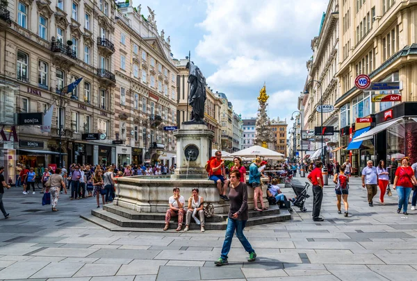 Viena Austria Junio 2016 Los Turistas Están Caminando Por Calle — Foto de Stock