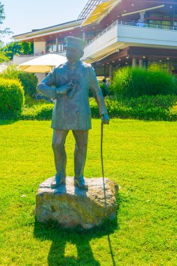 Alman şehrindeki Zeppelin anıtı Friedrichshafen ünlü hava gemilerinin yaratıldığı yeri hatırlatıyor.