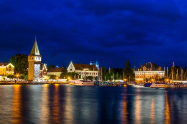 Alman şehri Lindau 'daki bir liman manzarası